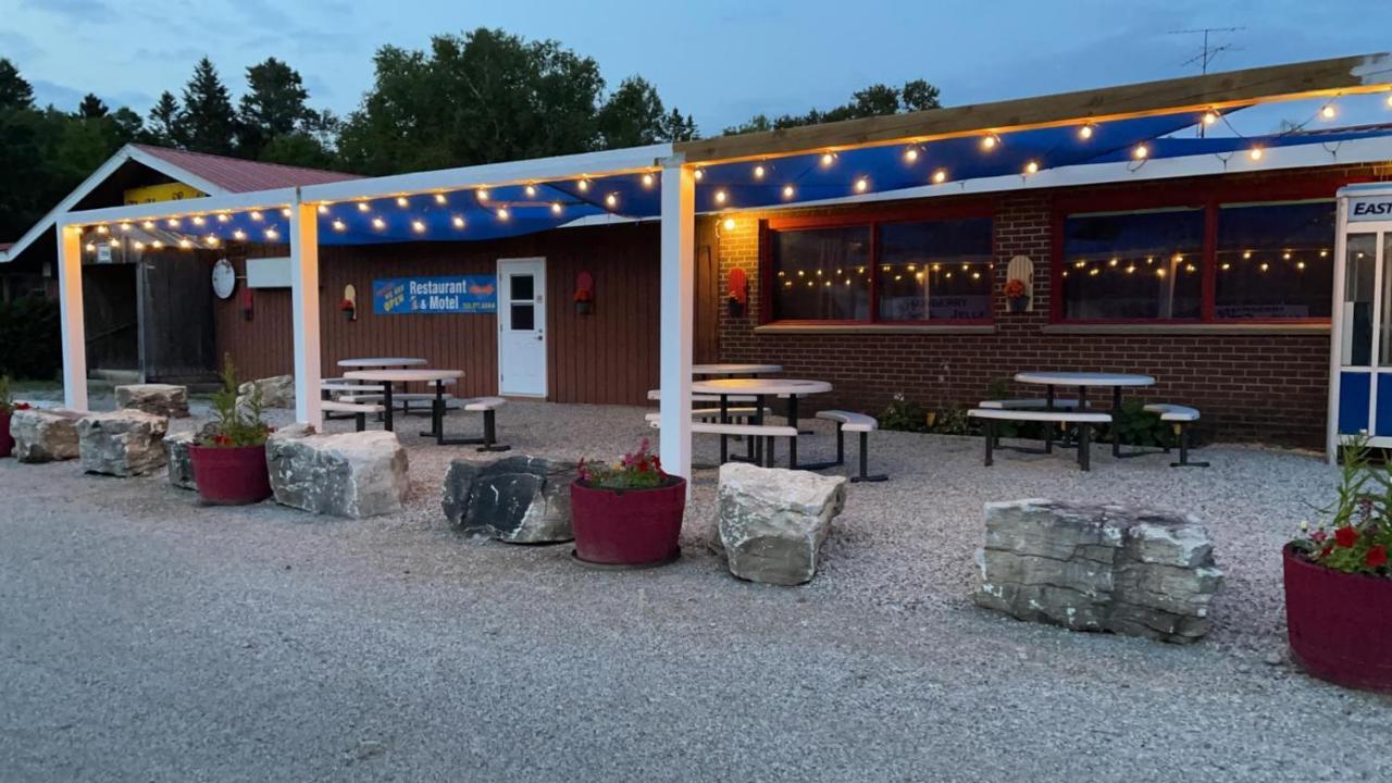 Huron Sands Motel And Restaurant Providence Bay Exterior foto